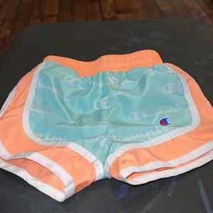 Champion shorts 2T peachy thin mint
